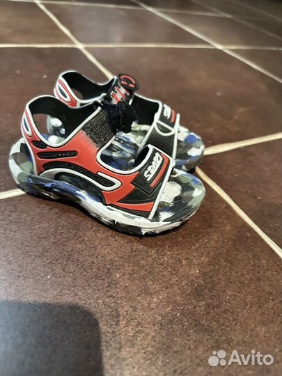 Сандали детские 23 размер