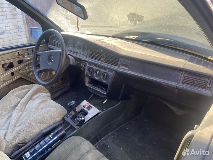 Мерседес 190