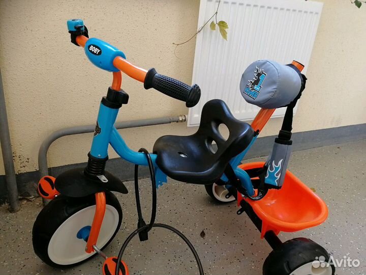 Трёхколёсный велосипед