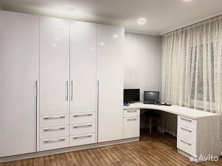 Шкафы купе на заказ. В любом стиле