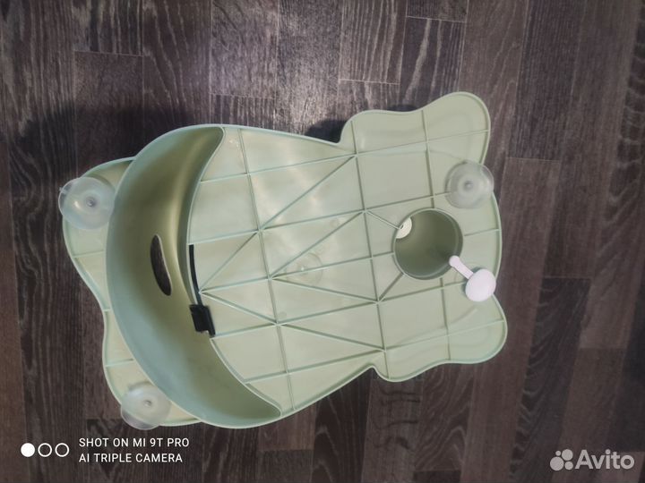 Сиденье для купания с рулём и горка