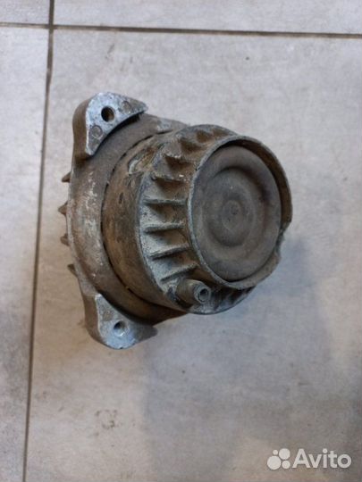 Подушка двигателя Bmw 7-Series F01