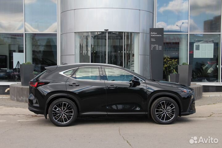 Lexus NX 2.5 AT, 2024