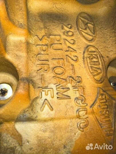 Декоративная крышка двигателя Kia Sorento Prime UM