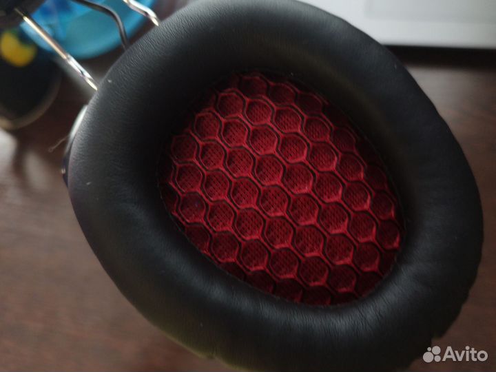 Проводные наушники