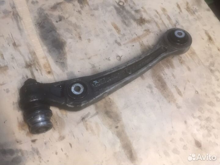 Рычаг передний нижний правый audi q5