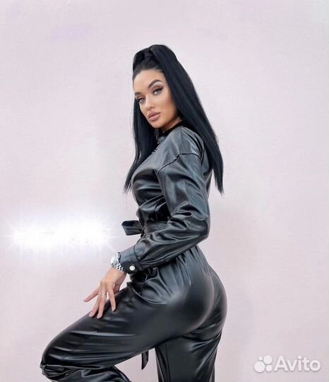 Комбинезон женский