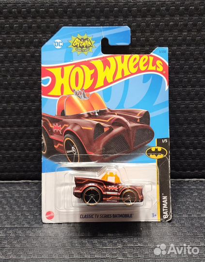 Hot Wheels Calssic TV Series Batmobile / Batman