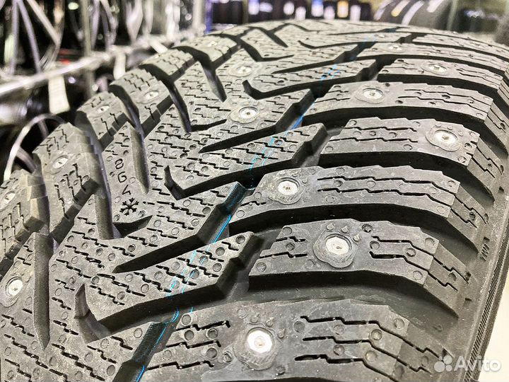 Nokian Tyres Nordman 8 SUV 235/60 R18