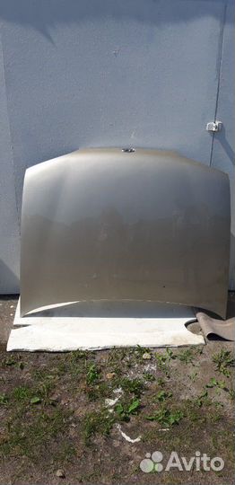 Капот на Hyundai accent