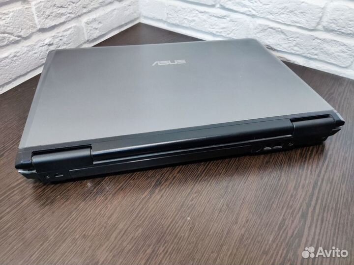 Ноутбук Asus X55S T7500 2.2Ггц/озу 4 Гб/HDD 250