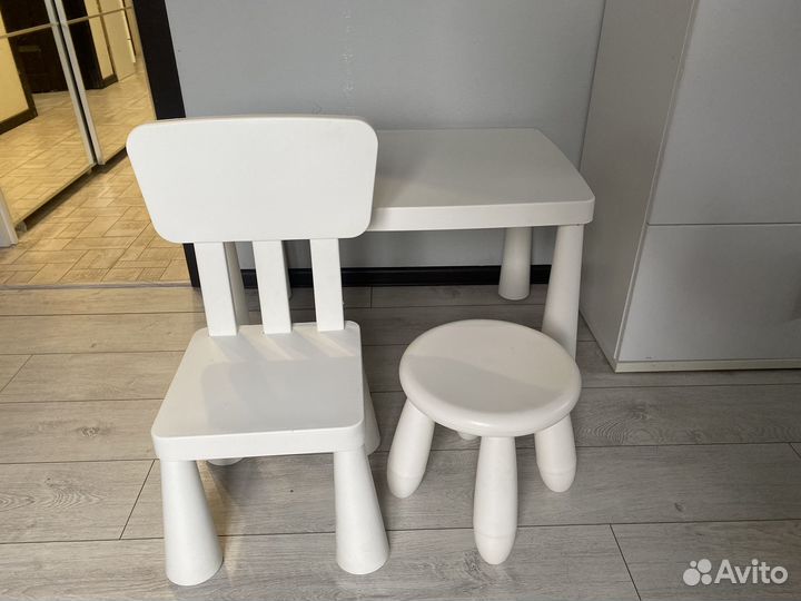 Стол и стулья Икея детские