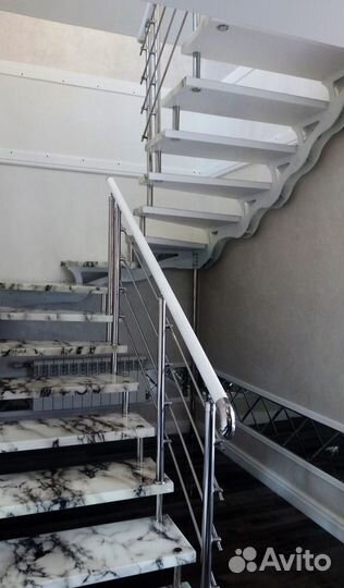 Лестница на второй этаж