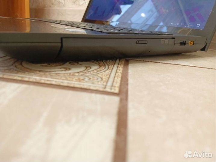 Мощный Lenovo Core i3 3110m 6гб AMD 8570