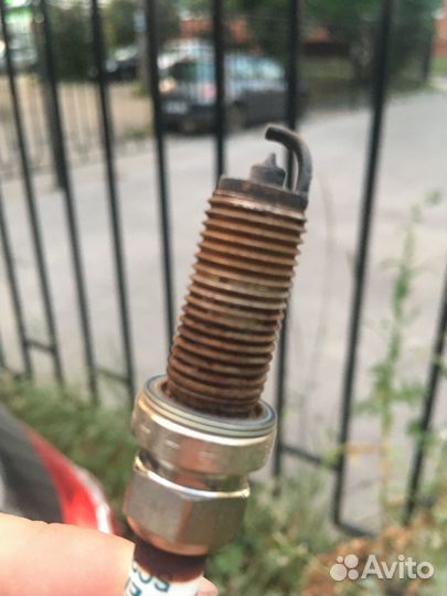 Продам свечи зажигания для Тойота Королла