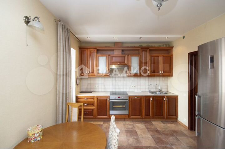 3-к. квартира, 88 м², 10/17 эт.