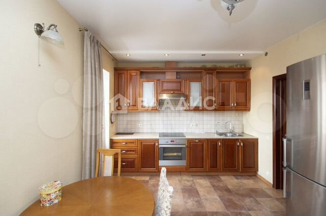 3-к. квартира, 88 м², 10/17 эт.