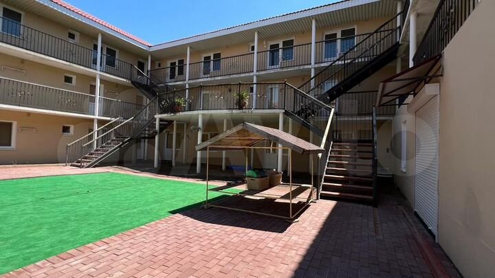 Гостиница, 1220 м²