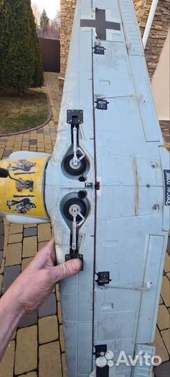 Радиоуправляемый самолет