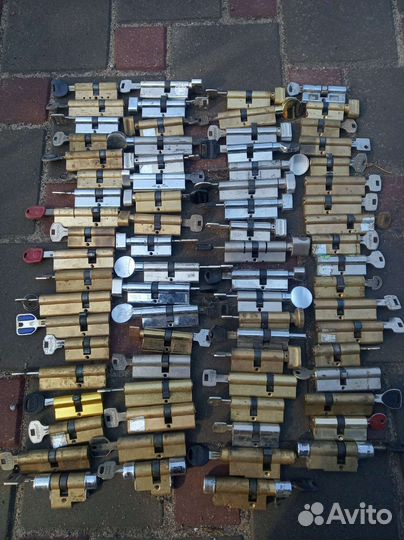 Замки,ручки дверные