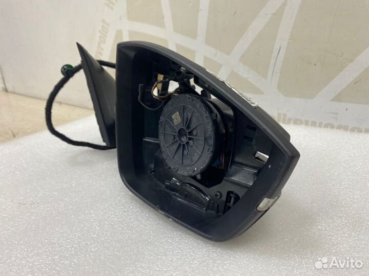 Корпус зеркала 13 PIN правый Skoda Karoq 1 NU7 до