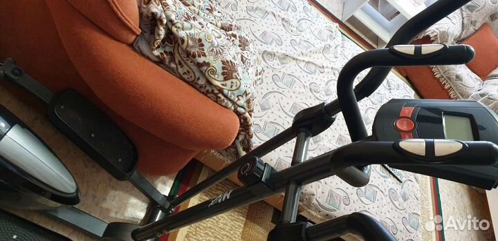 Эллиптический тренажер,орбитрек