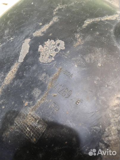 Локер задний правый Рено Меган 2