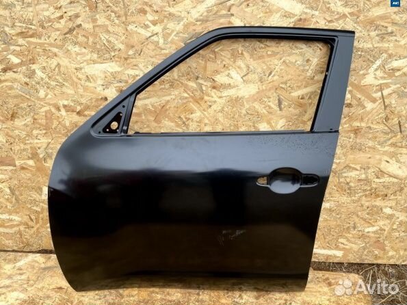 Дверь передняя левая новая Nissan Juke (2010-2019)