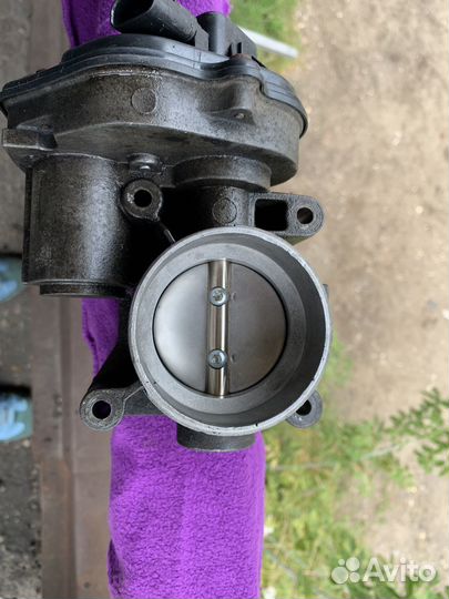 Дроссельная заслонка Ford Focus 2 1.8