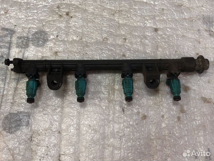 Топливная форсунка рампа Hyundai Sonata 4 EF тагаз