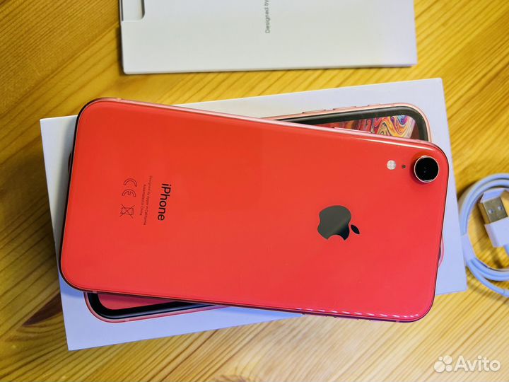 iPhone xr 128 gb coral
