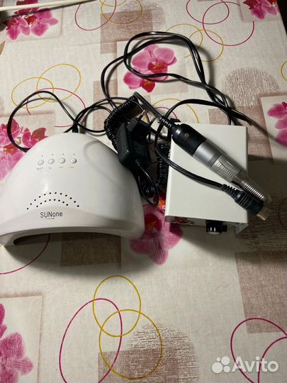 Аппарат для маникюра и лампа