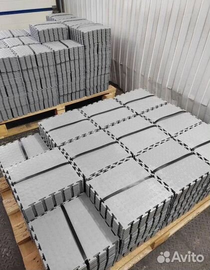 Модульная плитка пвх для гаража