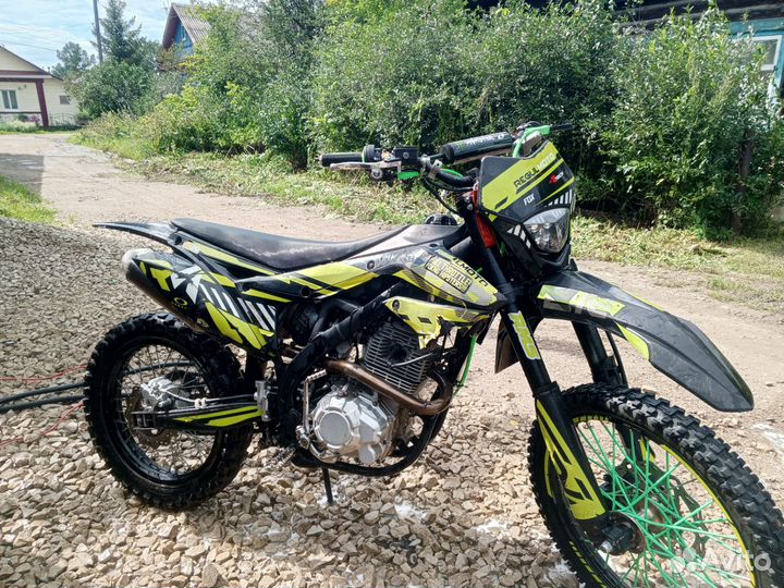 Regul Moto ZR 250 Hard