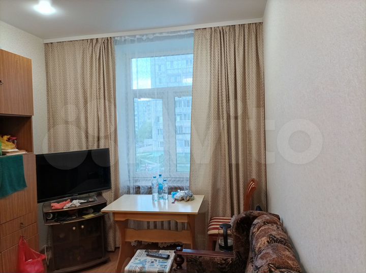 Комната 13 м² в 3-к., 2/4 эт.