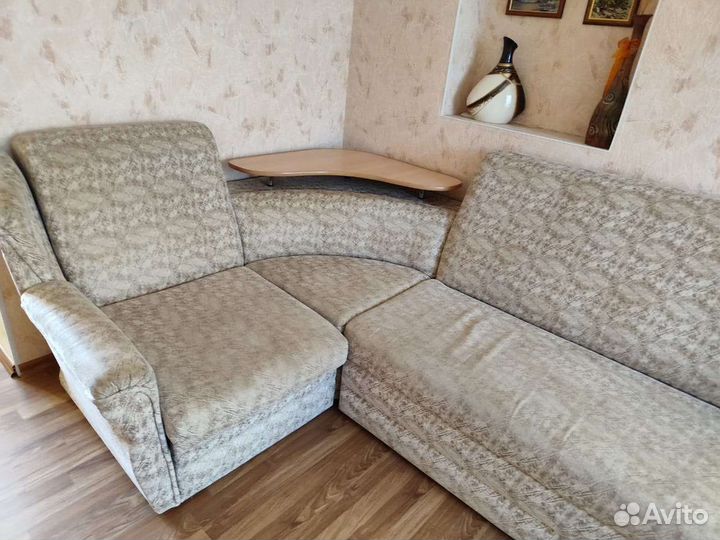 Угловой диван