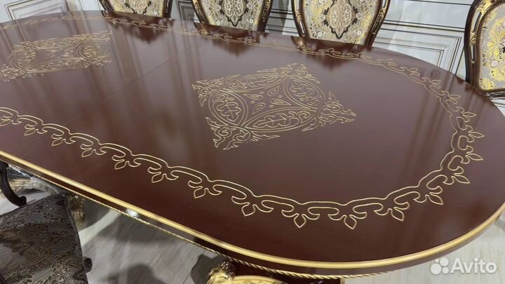 Столы и стулья