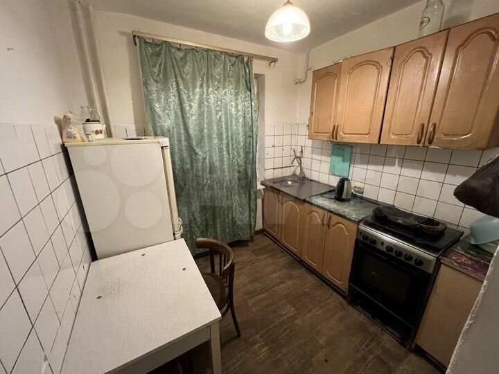 3-к. квартира, 60 м², 1/5 эт.