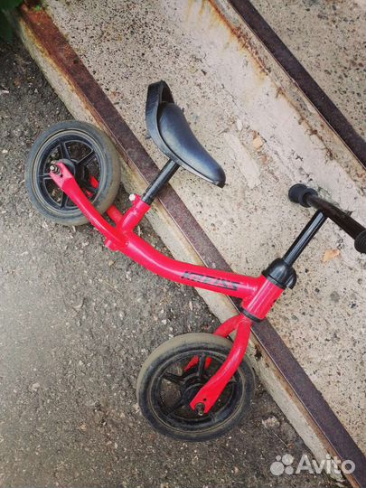 Беговел детский бу