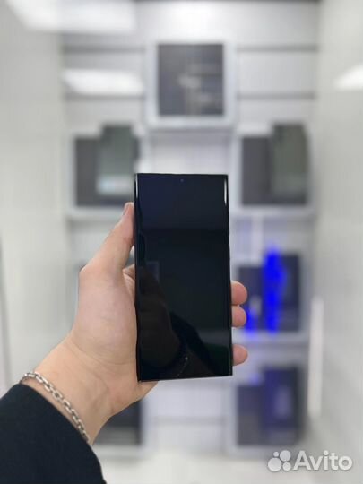 Samsung Galaxy S23 Ultra, 12/256 ГБ