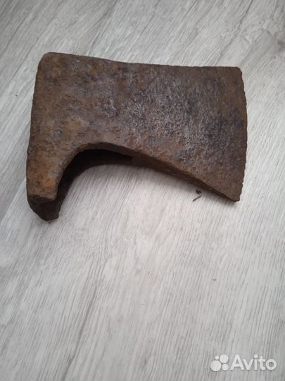 Топор старинный
