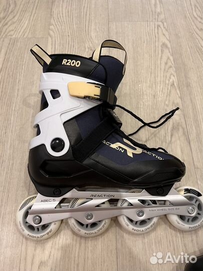Роликовые коньки Reaction R200, размер 40
