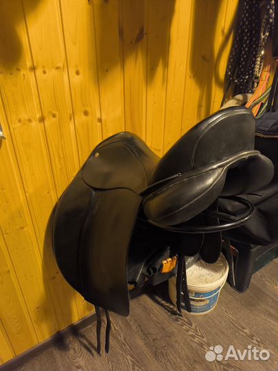 Седло выездковое