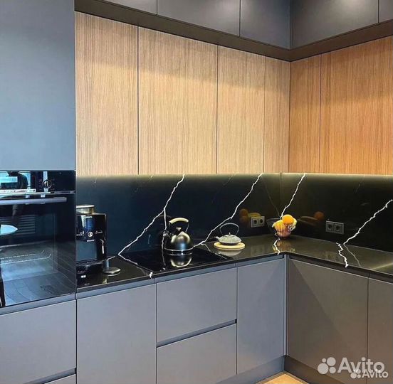 Кухонный гарнитур на заказ от фабрики