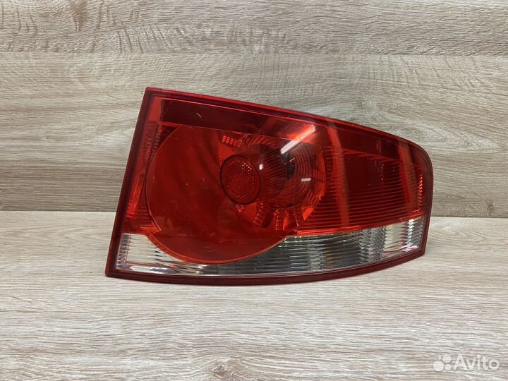 Фонарь задний правый Seat Altea XL Арт 111606