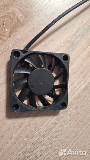 Вентилятор охлаждения 24 В 60х60х10