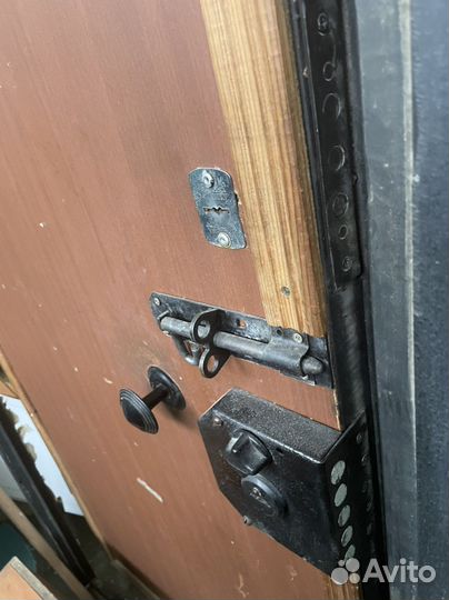 Дверь входная металлическая