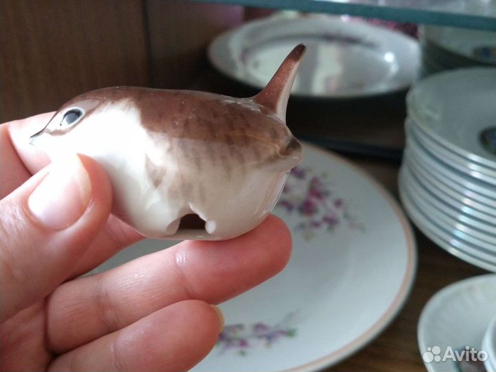 Фарфоровая статуэтка 