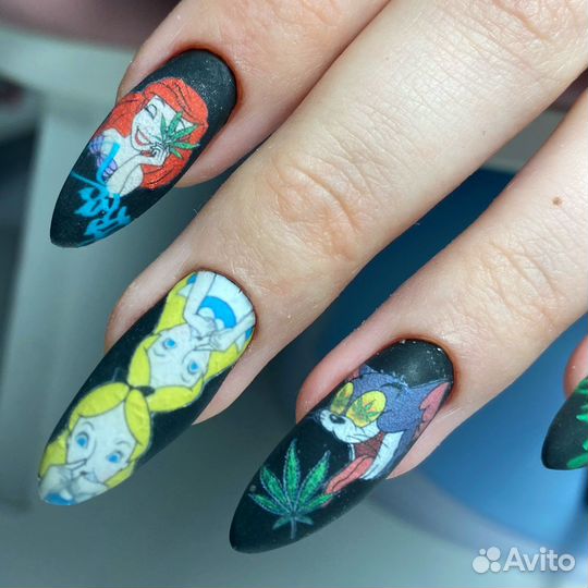 Маникюр и педикюр