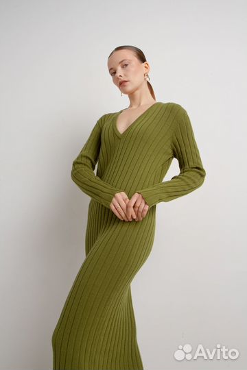 Платье трикотажное из шерсти мериноса